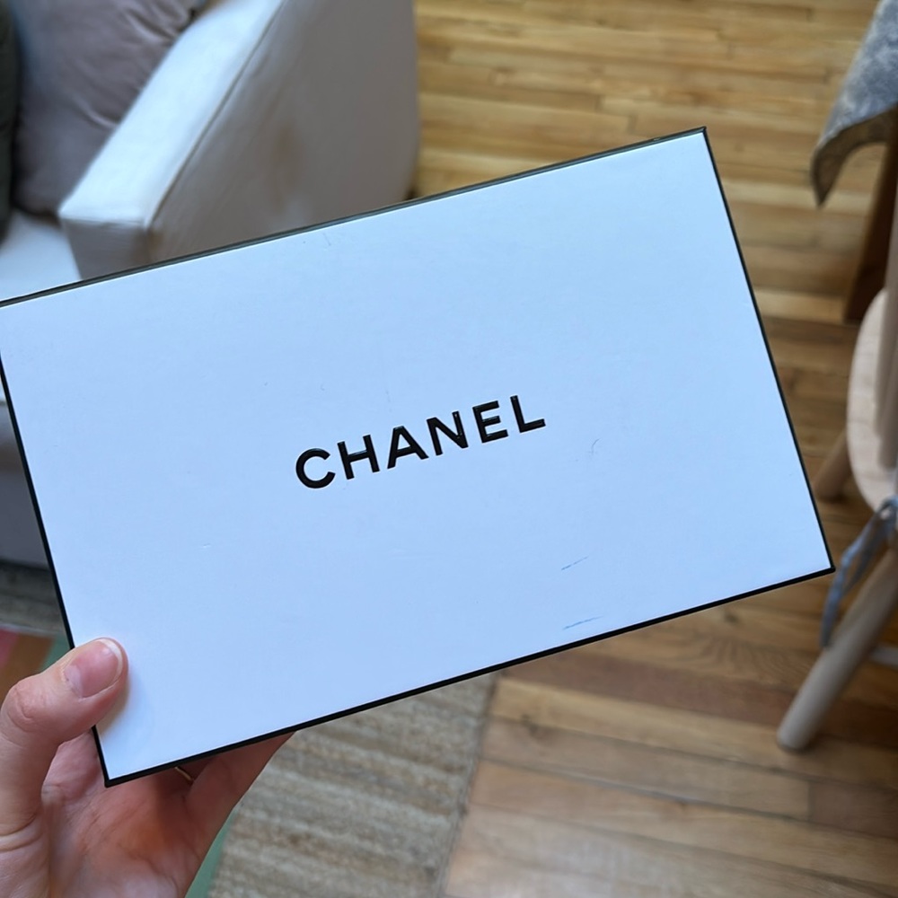 Chanel box